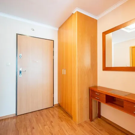 Glow Apartments, Meriwa Apartmán