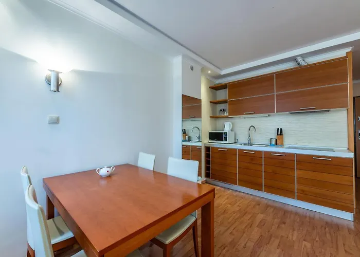 Glow Apartments, Meriwa *